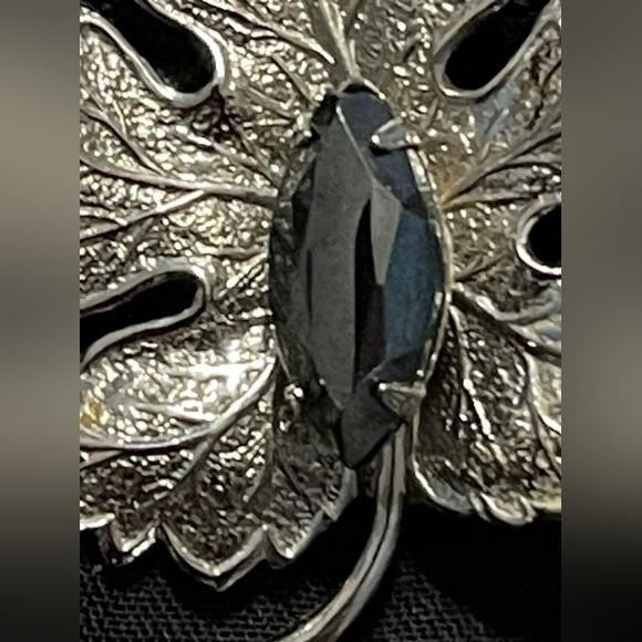 Unique Genuine Hematite Sterling Silver Leaf Pin - Picture 2 of 5